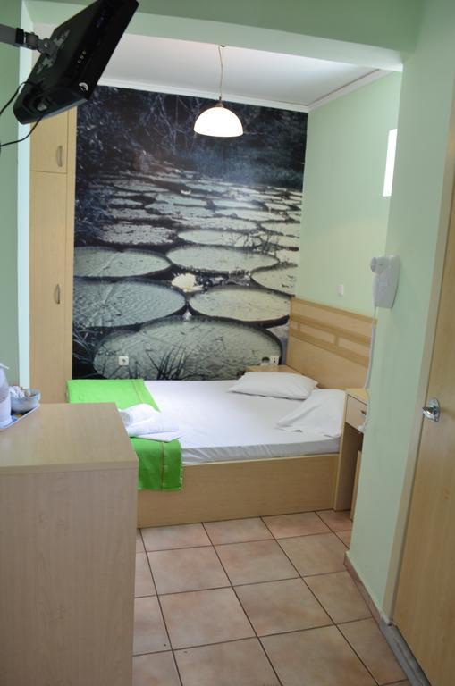 Fontana Rooms Мітіліні Номер фото