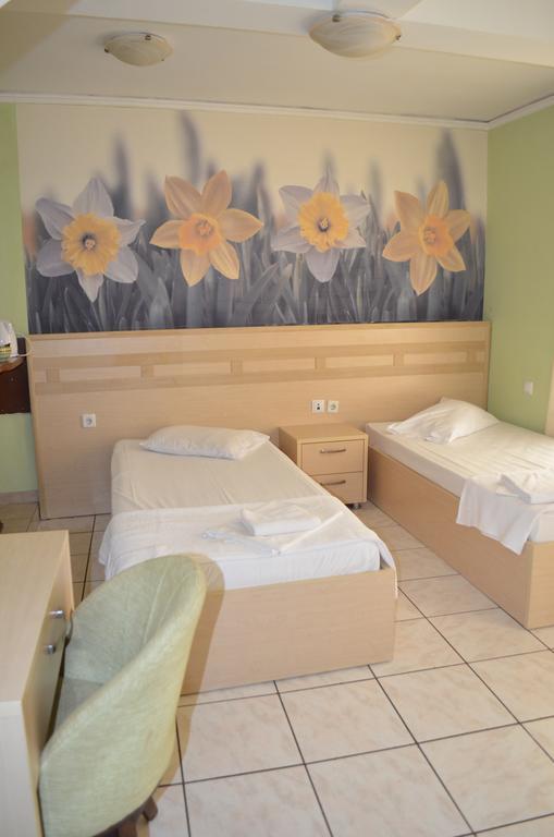 Fontana Rooms Мітіліні Номер фото