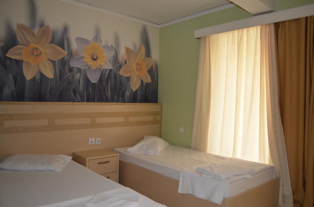 Fontana Rooms Мітіліні Екстер'єр фото