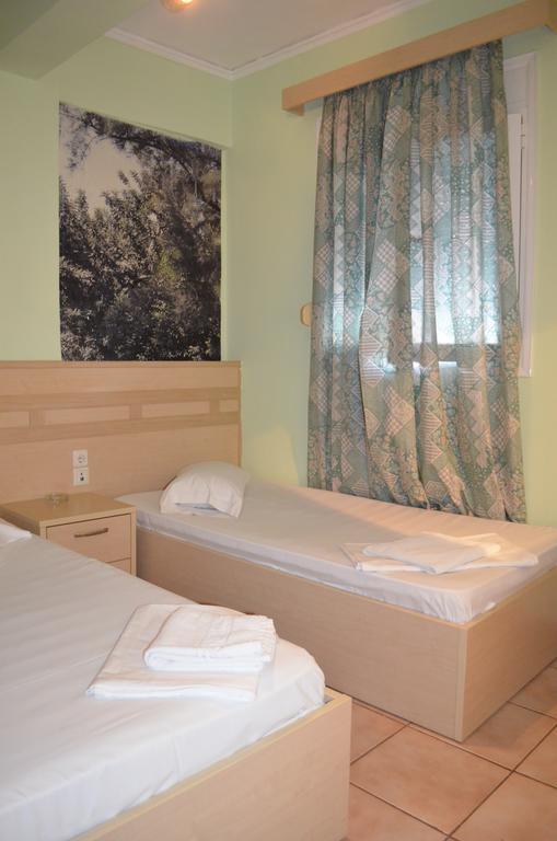 Fontana Rooms Мітіліні Номер фото