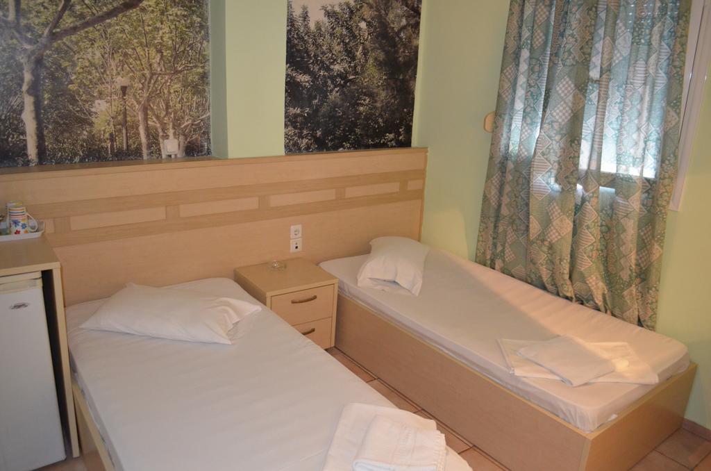 Fontana Rooms Мітіліні Номер фото