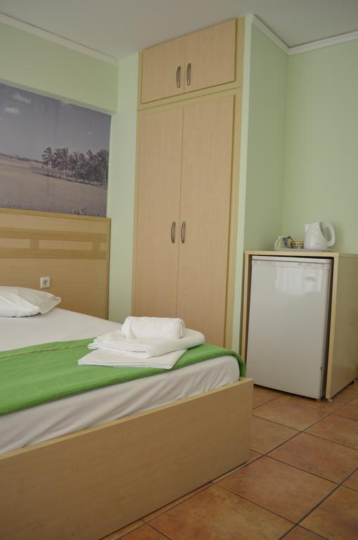 Fontana Rooms Мітіліні Номер фото