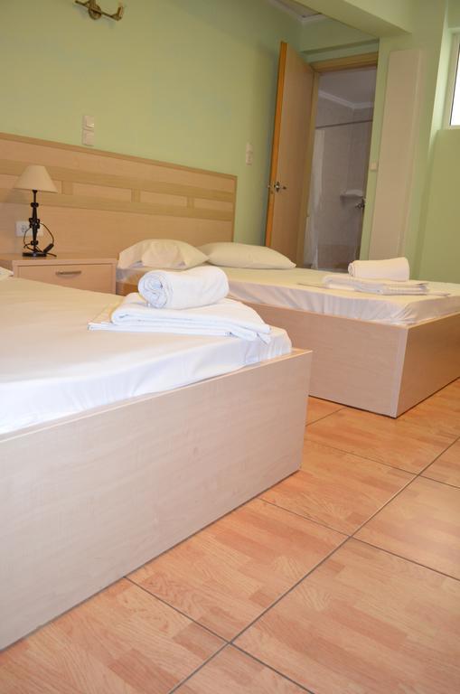 Fontana Rooms Мітіліні Номер фото